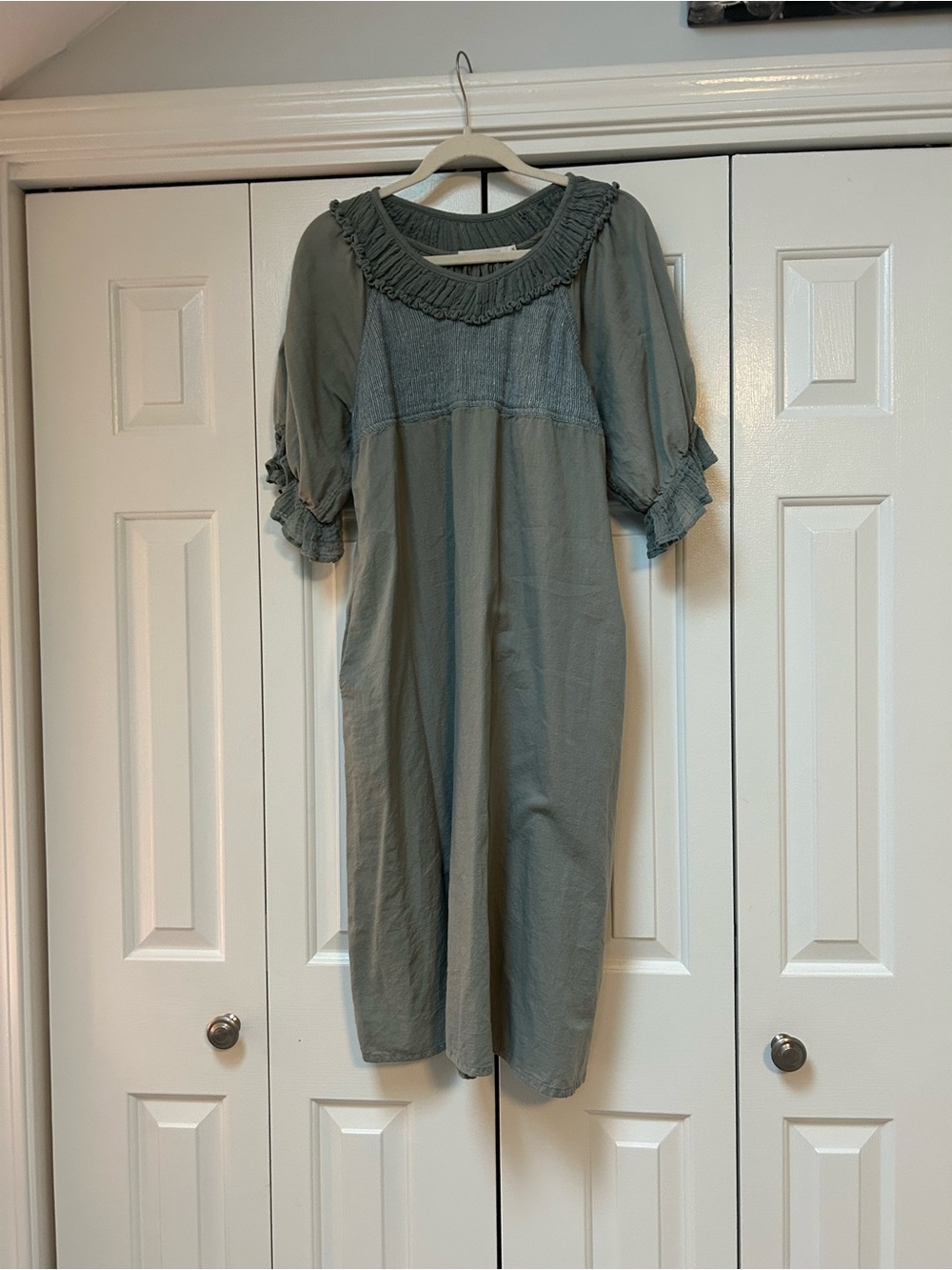 RABENS SALONER Sage Smocked Neckline Dress